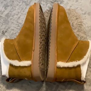 UGG Koolaburra Ultra mini boot